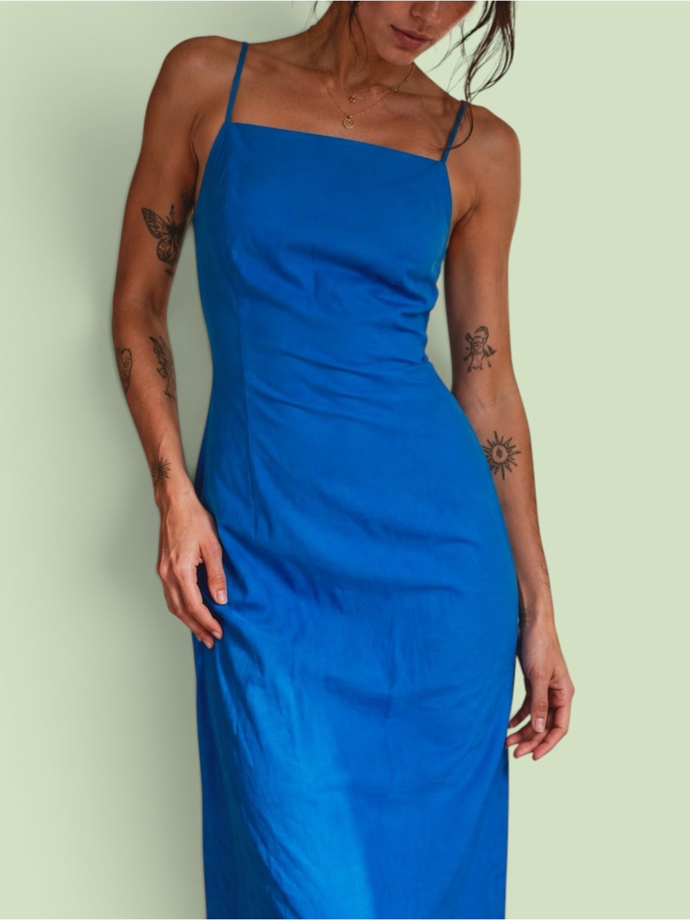 Astr Electric Blue Backless Spaghetti-Strap Midi Dress - Picture 2 of 9
